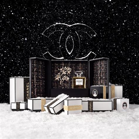 coffret chanel noel 2022|chanel gifts.